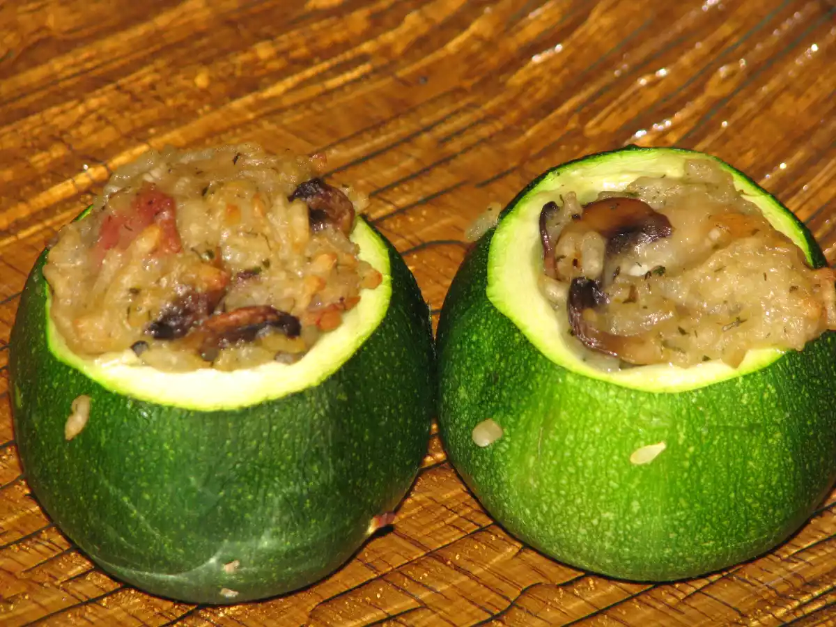 Courgettes farcies au risotto aux champignons et parmesan