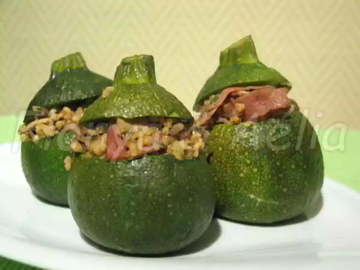 Courgettes Farçies aux champignons ..... - photo 2