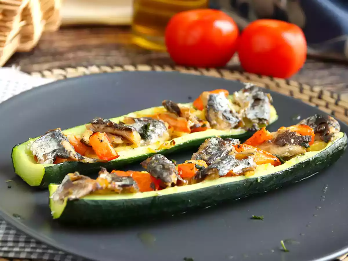 Courgettes farcies aux tomates et sardines