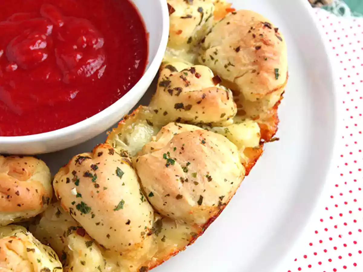 Couronne pizza garnie de mozzarella - photo 4