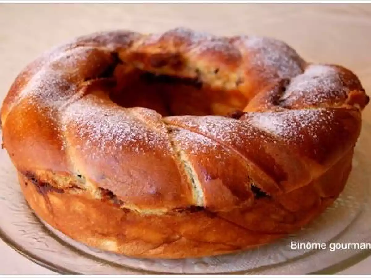 Couronne tressée aux noisettes et au pavot (brioche) - photo 8