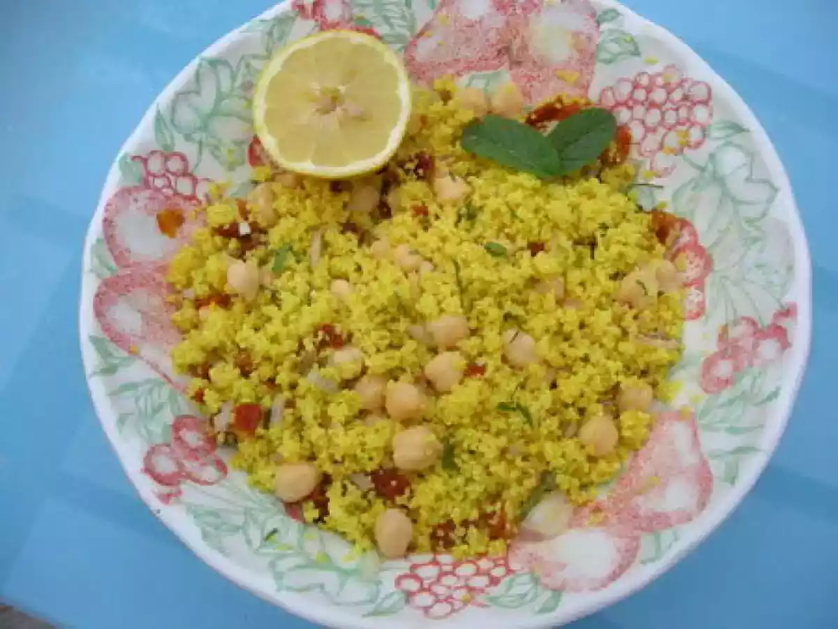 Couscous au curry- Pois chiche et tomates séchées - photo 2