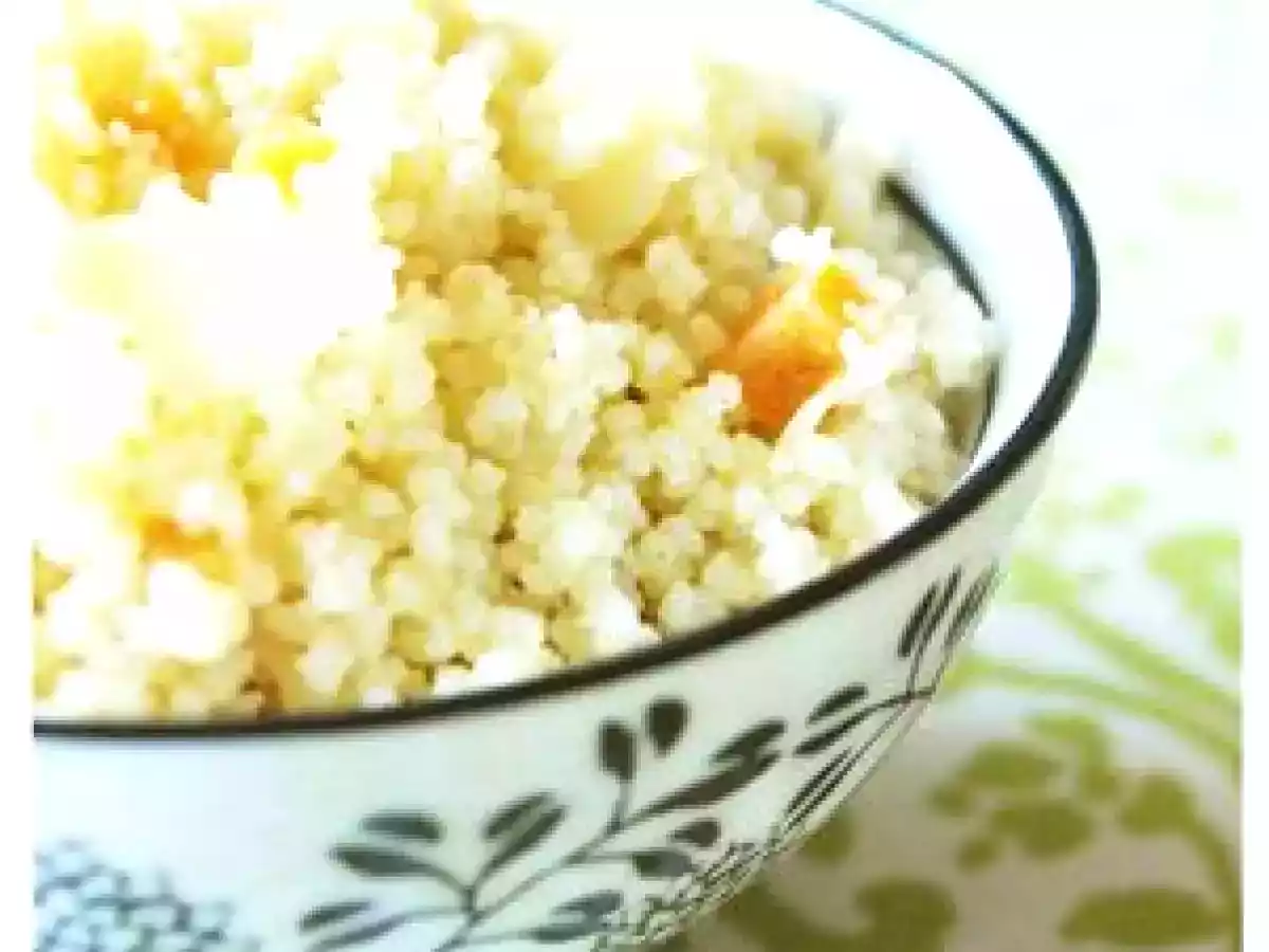 COUSCOUS aux ABRICOTS SECS et aux AMANDES