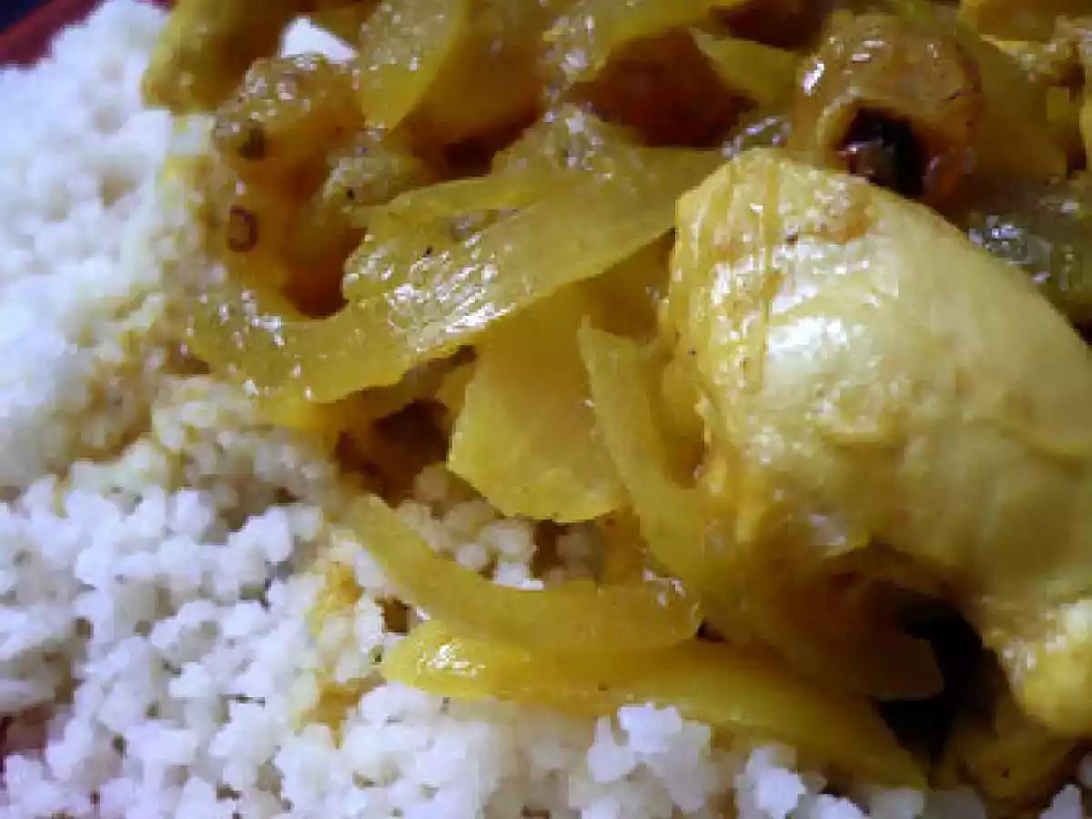 Couscous sucré aux raisins secs et aux oignons - photo 2