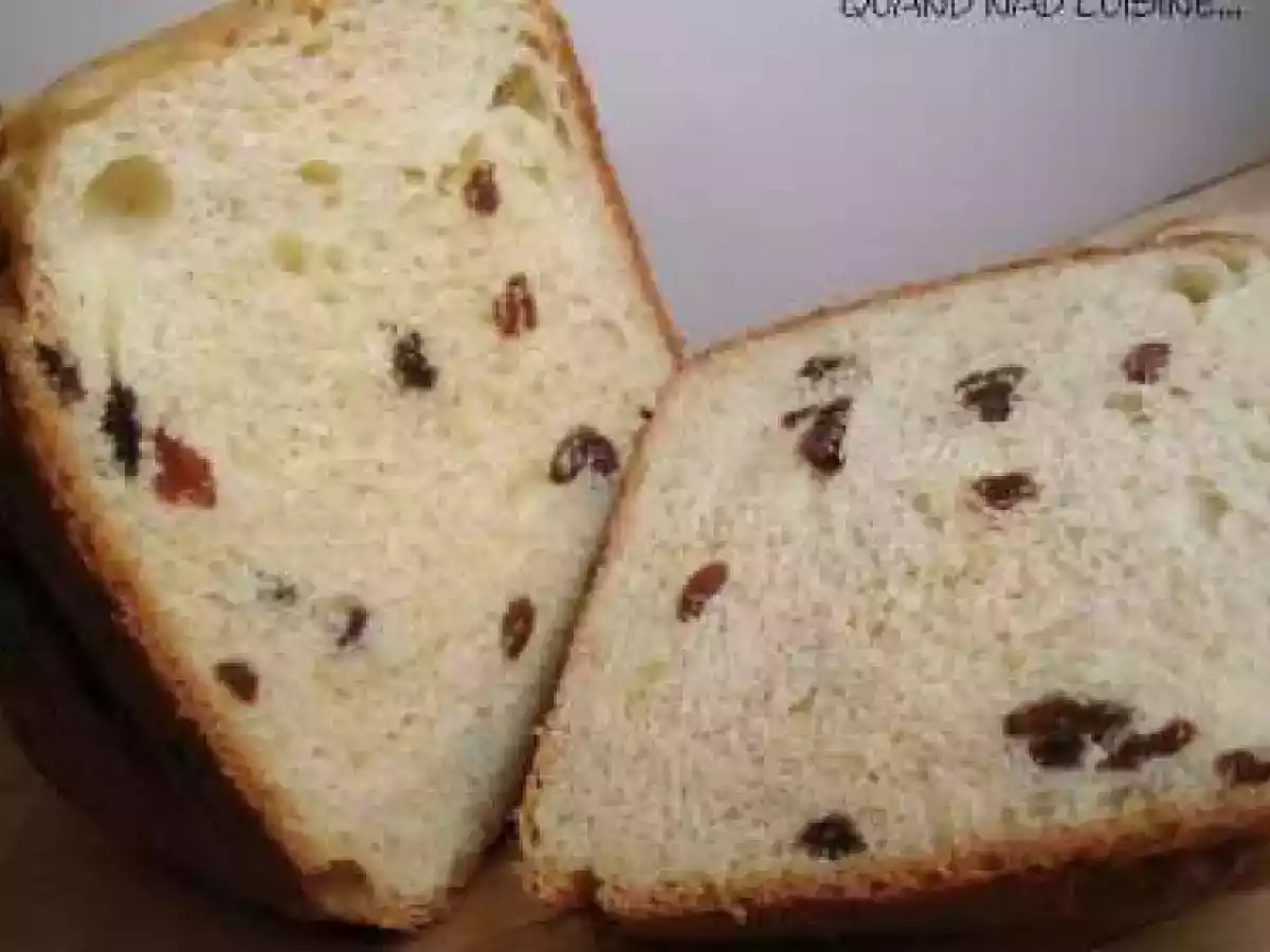 Cramique (pain brioché aux raisins secs)