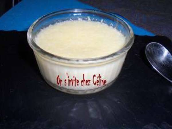 Crème à la noix de coco et lait concentré