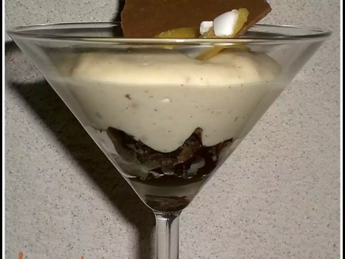 Crème aux calissons à la feuillantine blanche sur craquant au chocolat noir