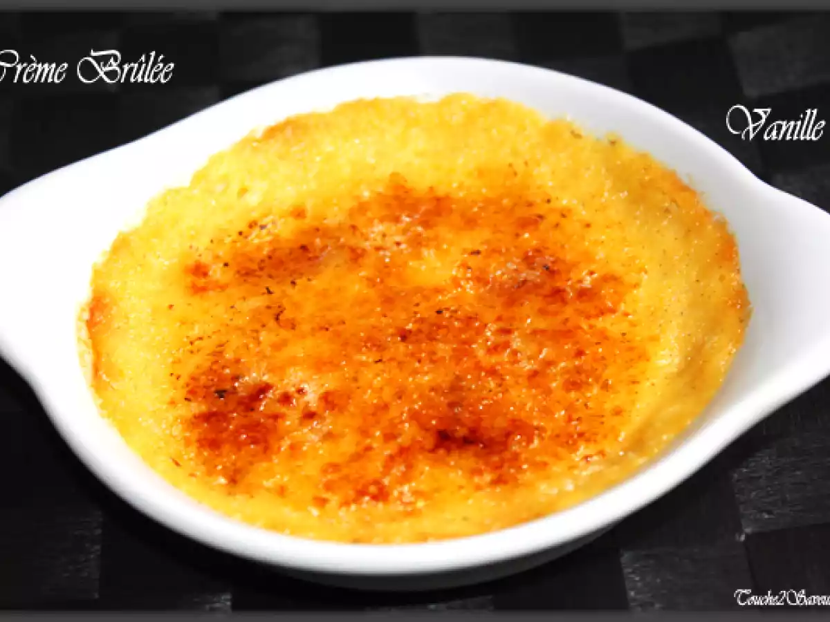 Crème brûlée à la vanille aux oeufs frais