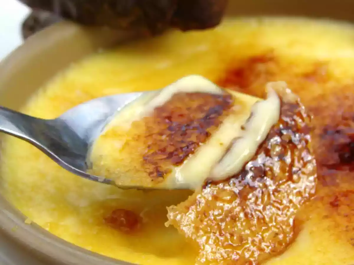 Crème brûlée au lait de coco et fruits de la passion