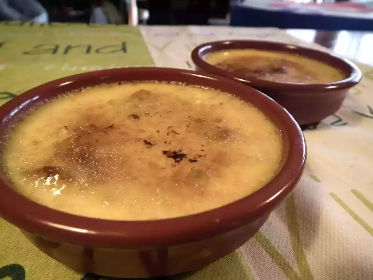 Crème brûlée aux pommes caramélisées