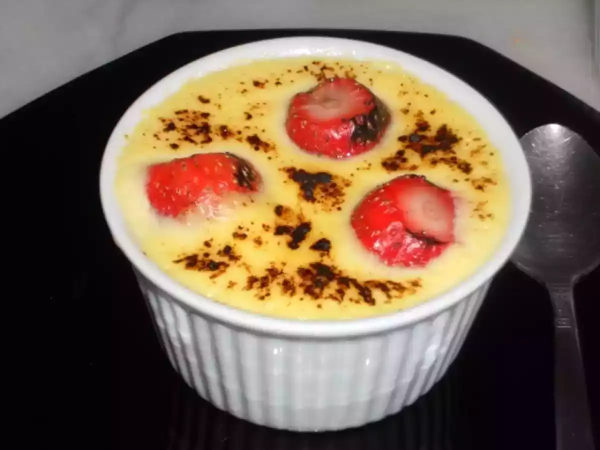 CREME CATALANE AUX FRAISES