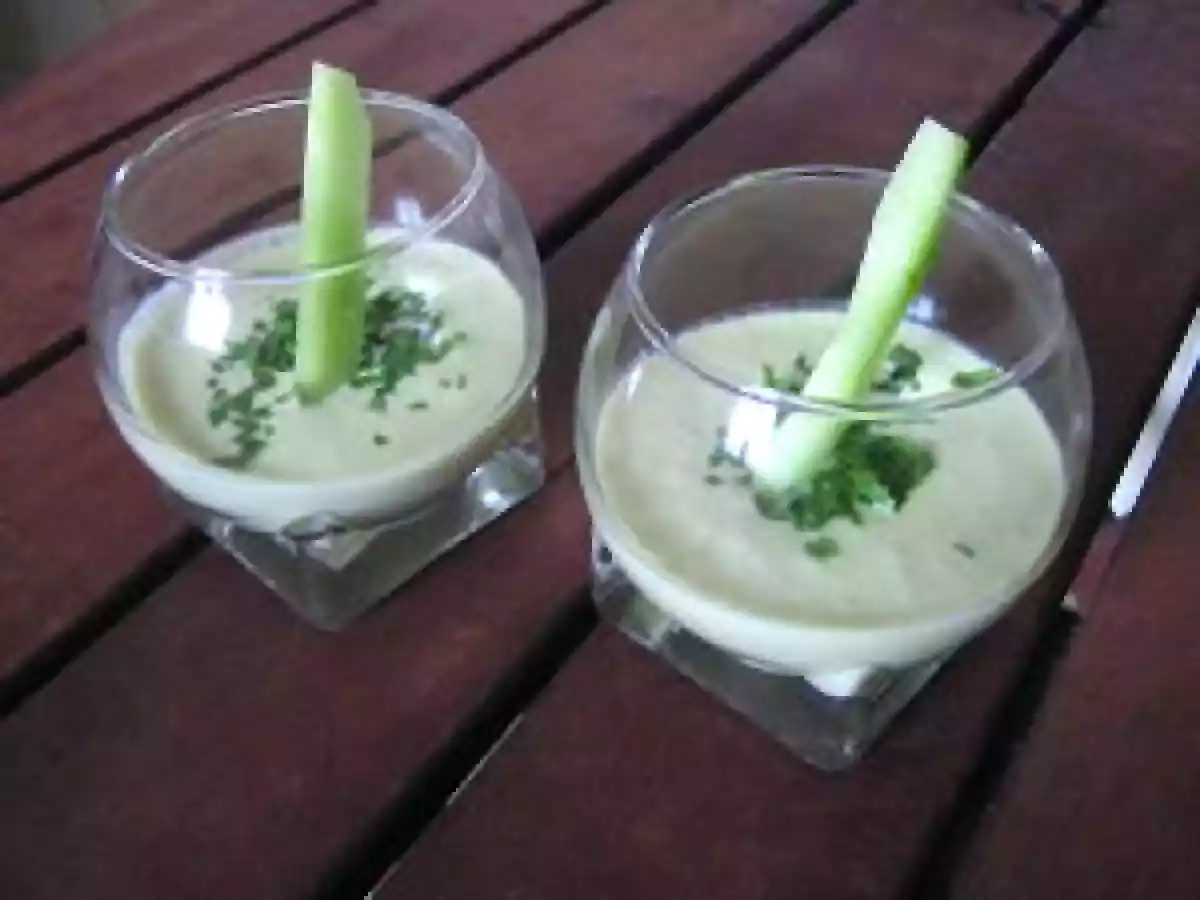 Crème d'asperge au chèvre frais