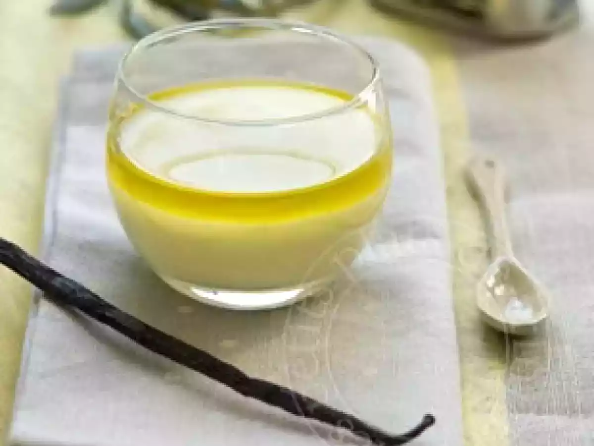 Crème de chocolat blanc vanillée, gelée d'huile d'olive