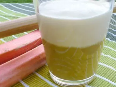 Crème de mascarpone à la compote de rhubarbe
