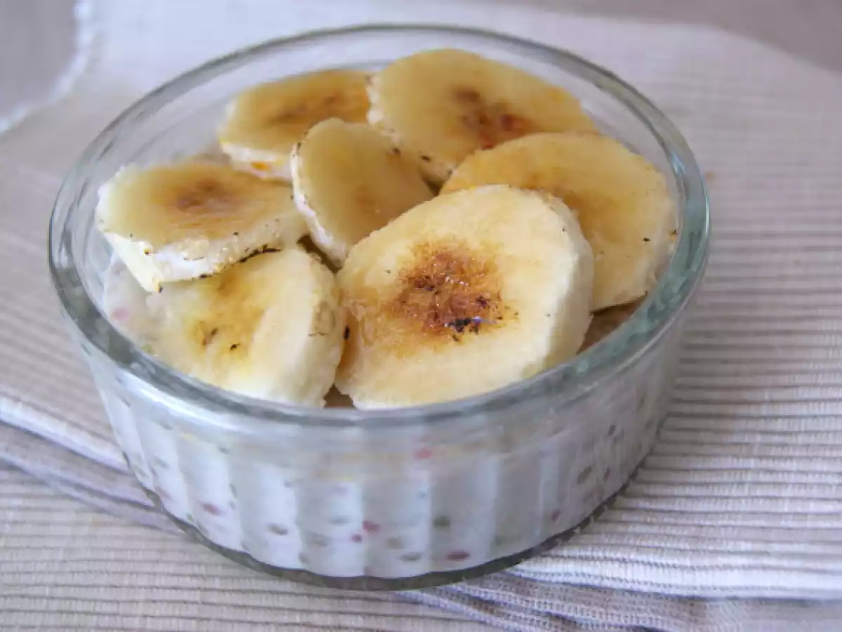 Crème de perles de tapioca à la banane et à la noix de coco