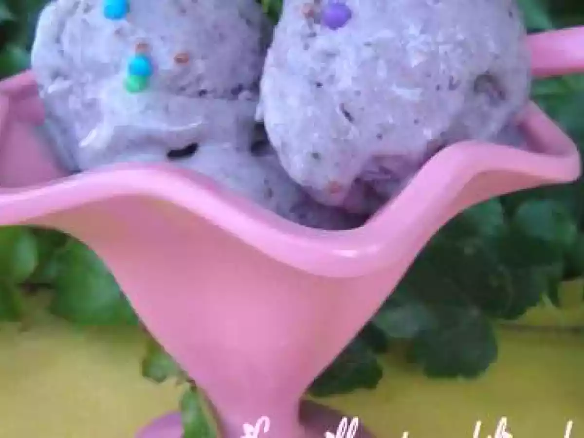 Crème glacée aux mûres et au citron