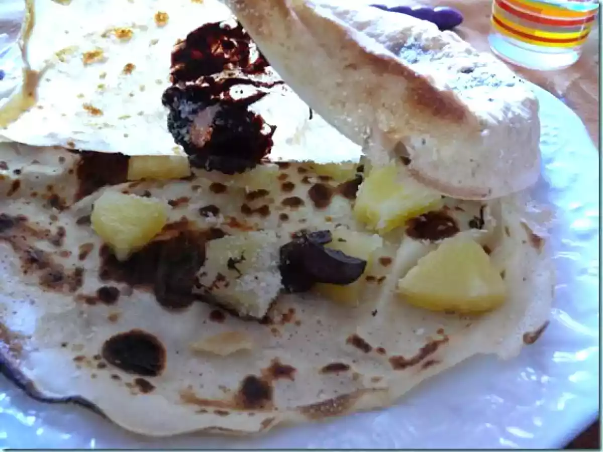 Crêpe antillaise : chocolat ananas noix de coco !!