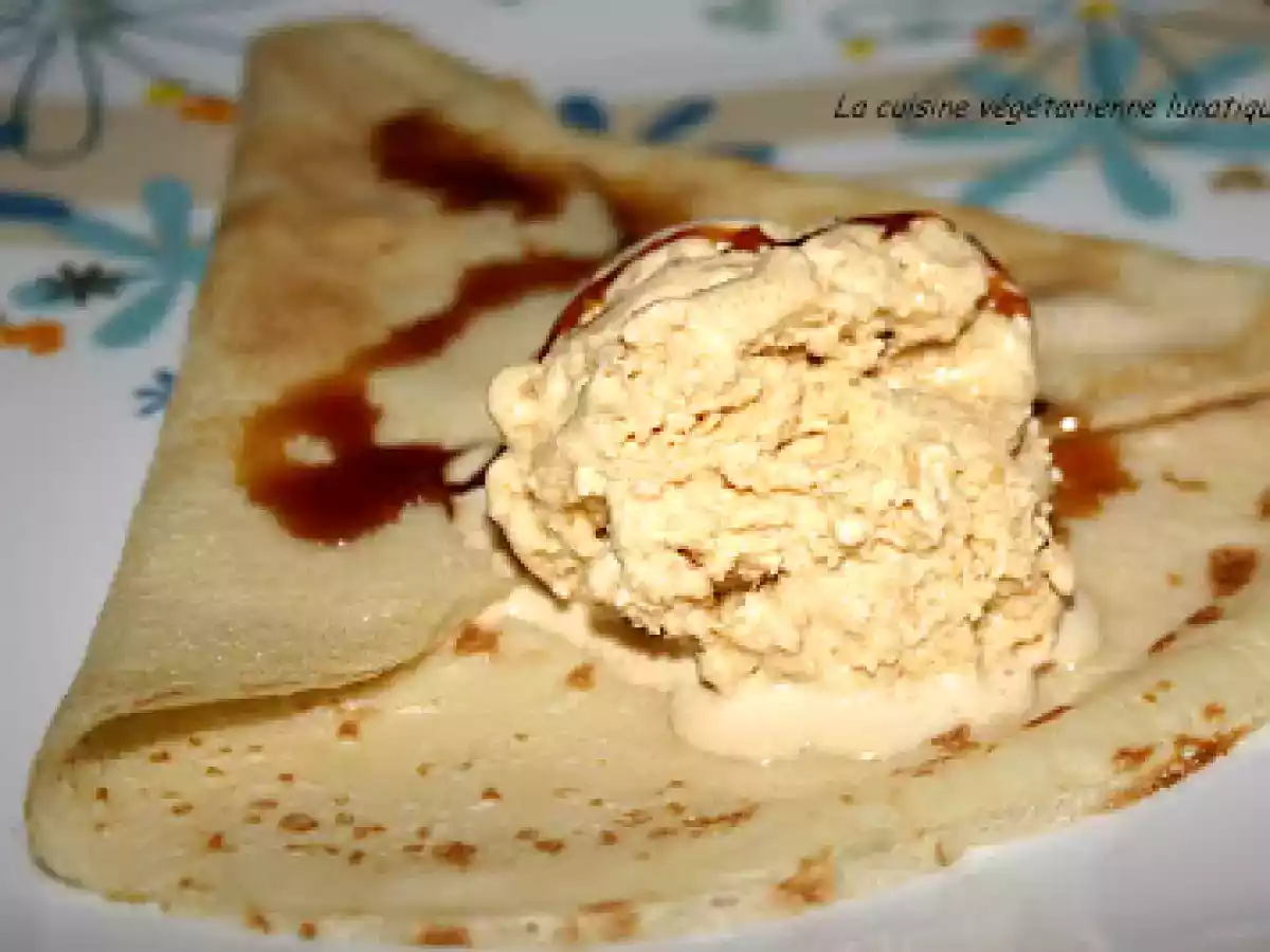 Crêpe au lait d'amandes et sa glace (sans oeuf) au pain d'épices