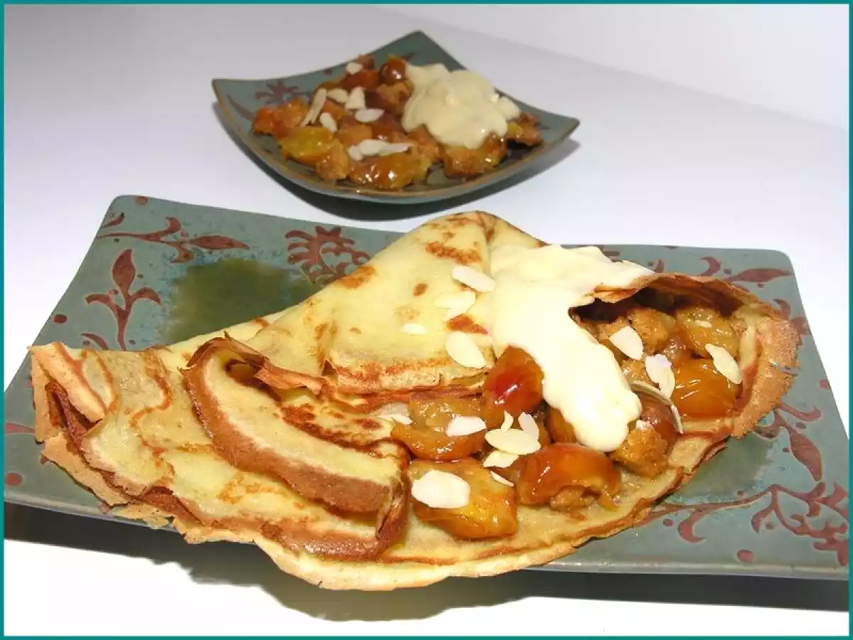 Crêpes au Lait d'Amande, Mirabelles, Pain d'Epices et Crème au Lait d'Amande