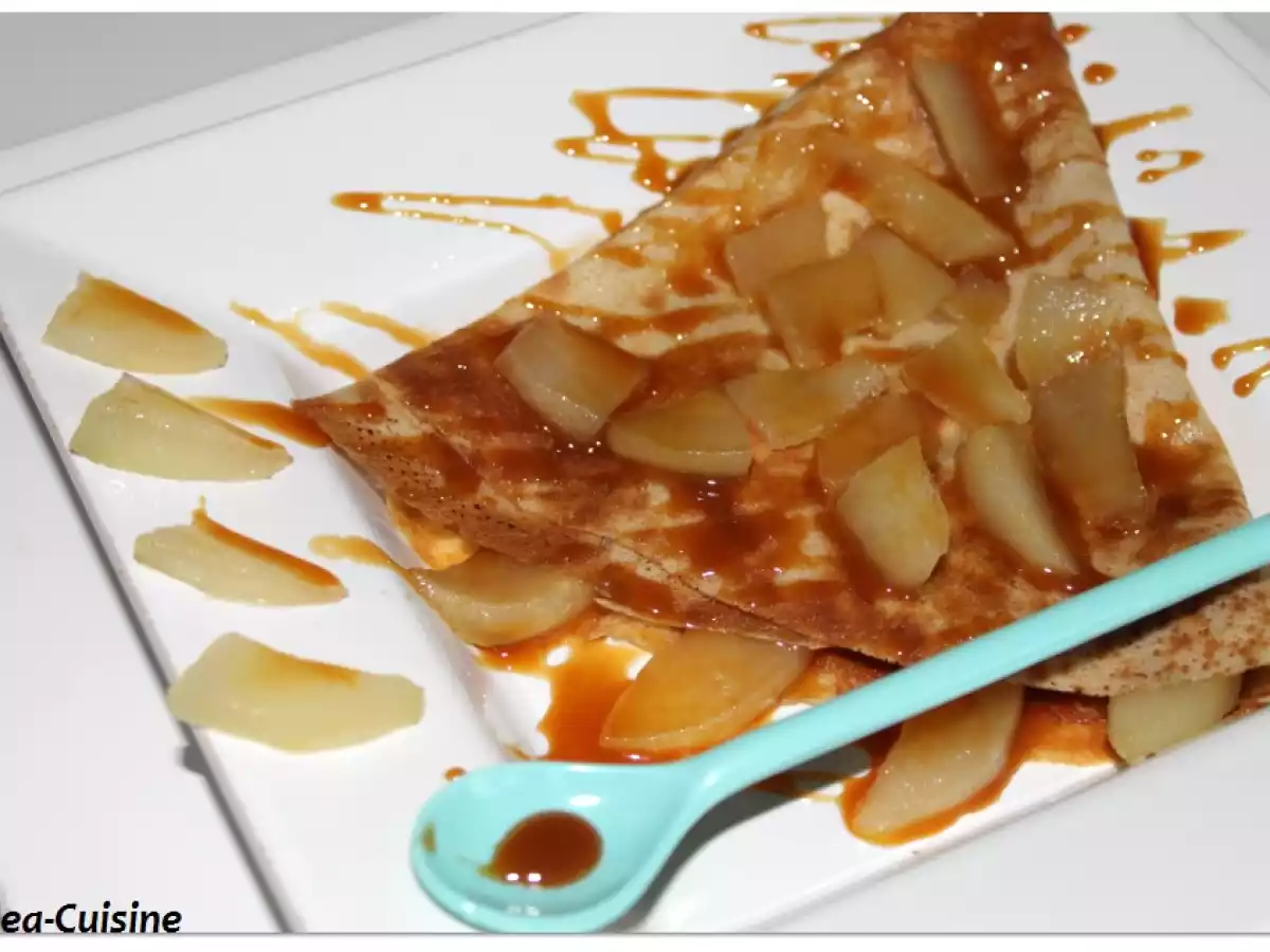 Crêpes bretonnes Poires et caramel beurre salé