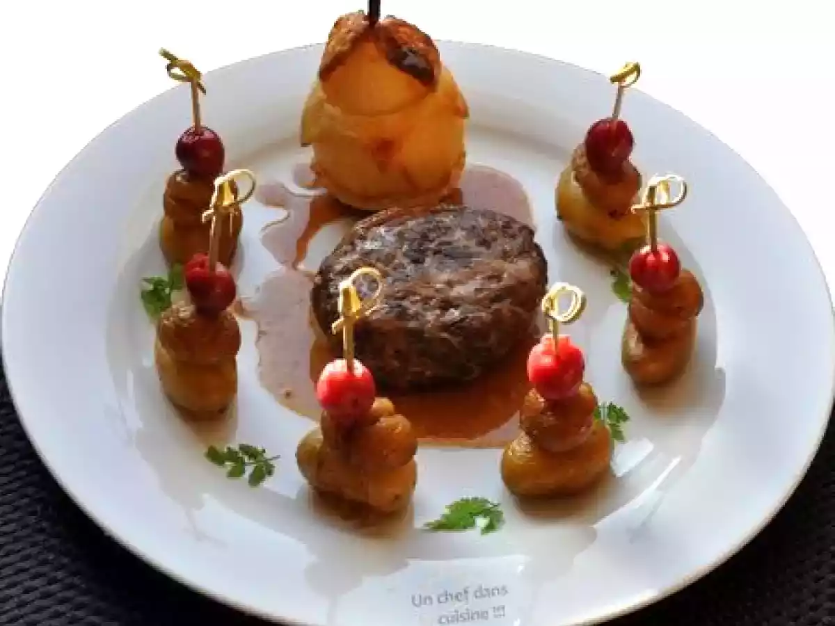 Crépinette d'oie Jus de Griotte, Poire Rôtie en Habit - photo 2