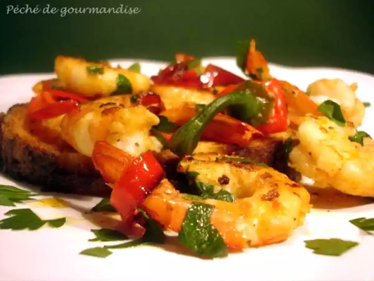 Crevettes au chili sur pain grillé