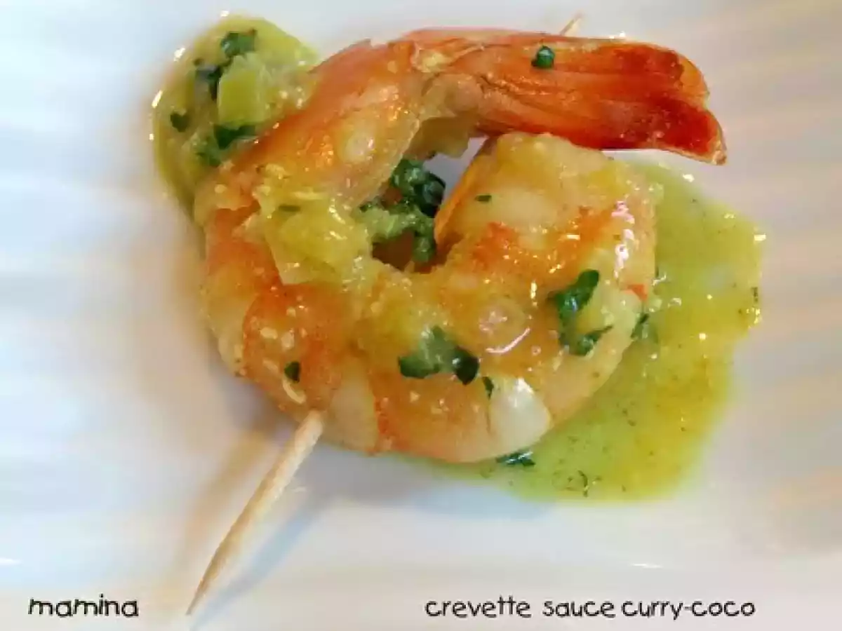 Crevettes et brochettes de moules au curry-coco