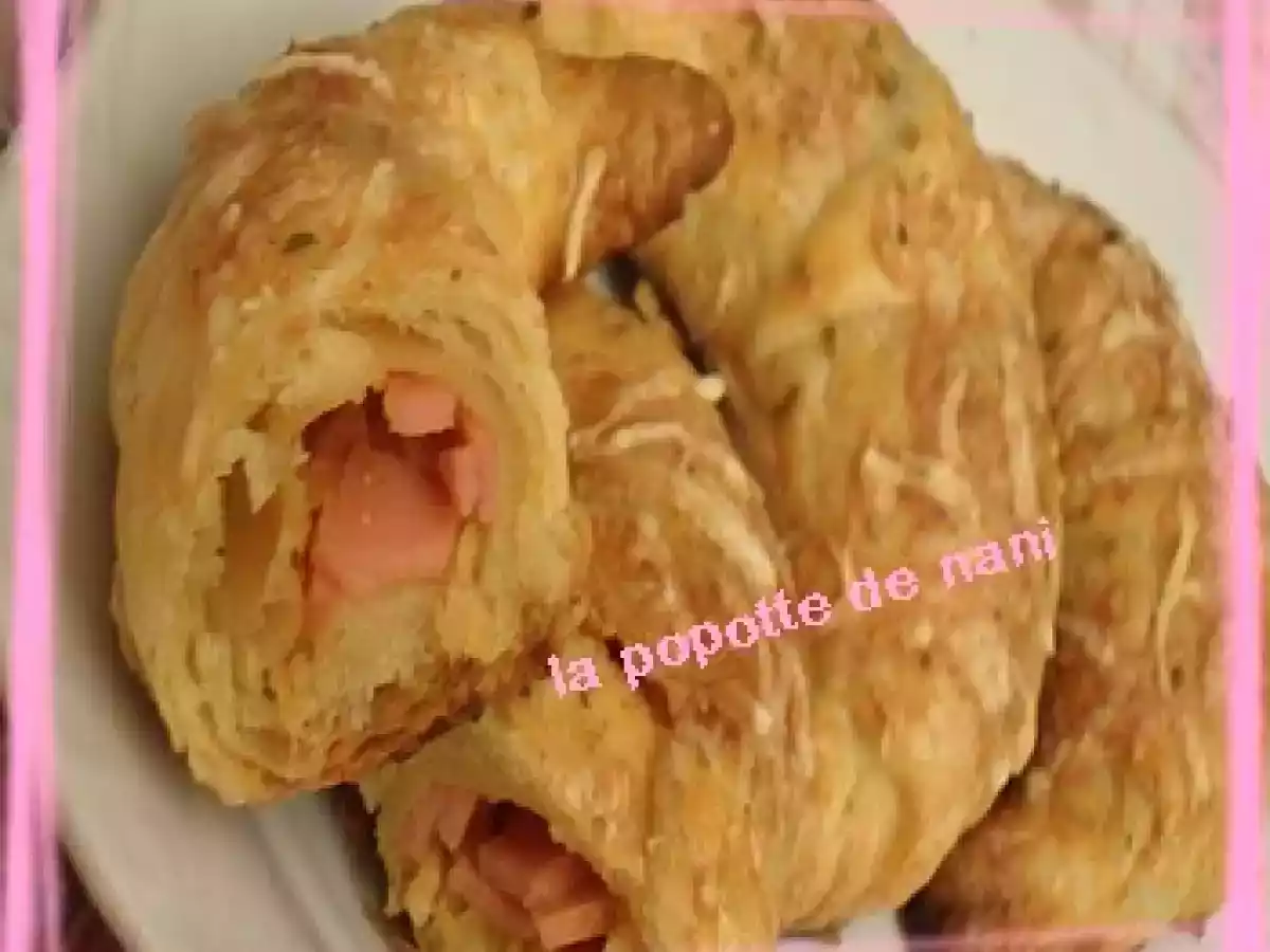 Croissants à la mortadelle