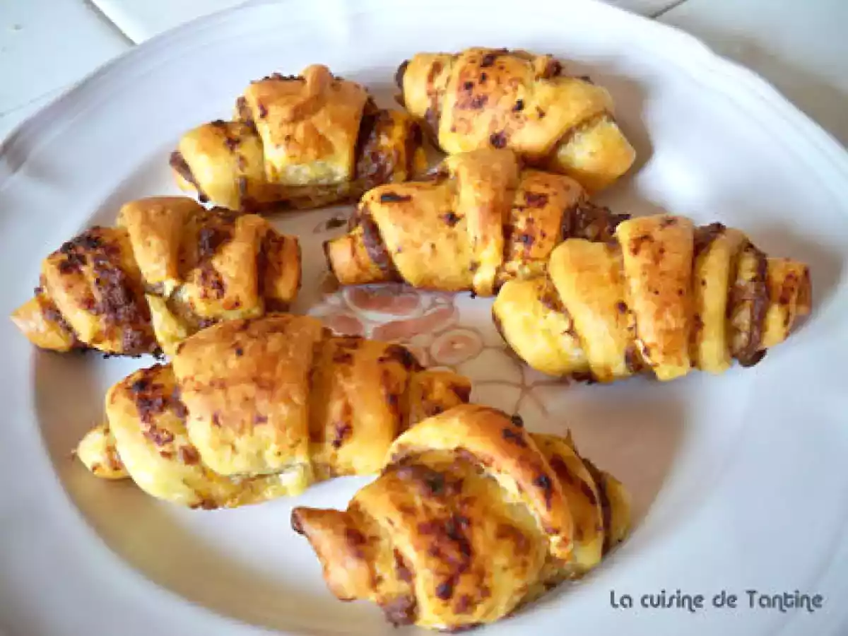 Croissants apéro au Caviar d'aubergines