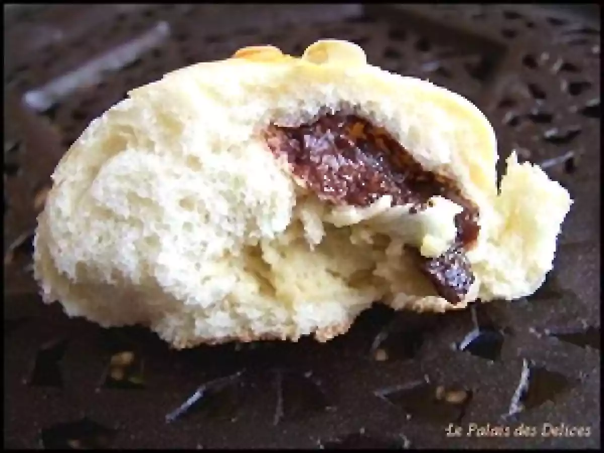 Croissants briochés fourrés à la crème pâtissière et au Nutella - photo 5