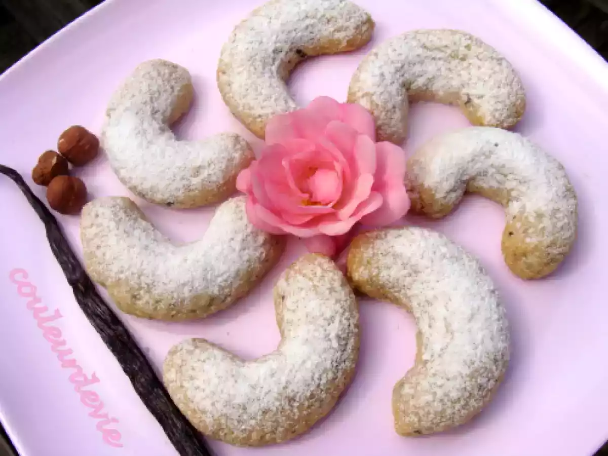 Croissants de lune aux noisettes et à la vanille - photo 3