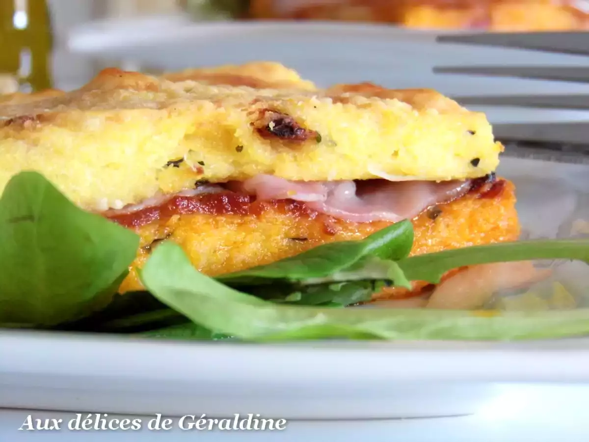 Croque polenta à la mozzarella, pancetta et sauce arrabiata - photo 3