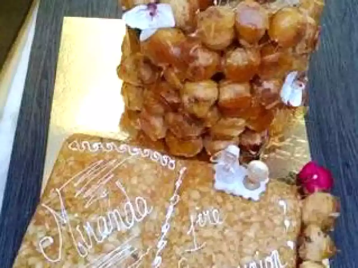 Croquembouche vanille/chocolat pour Miranda