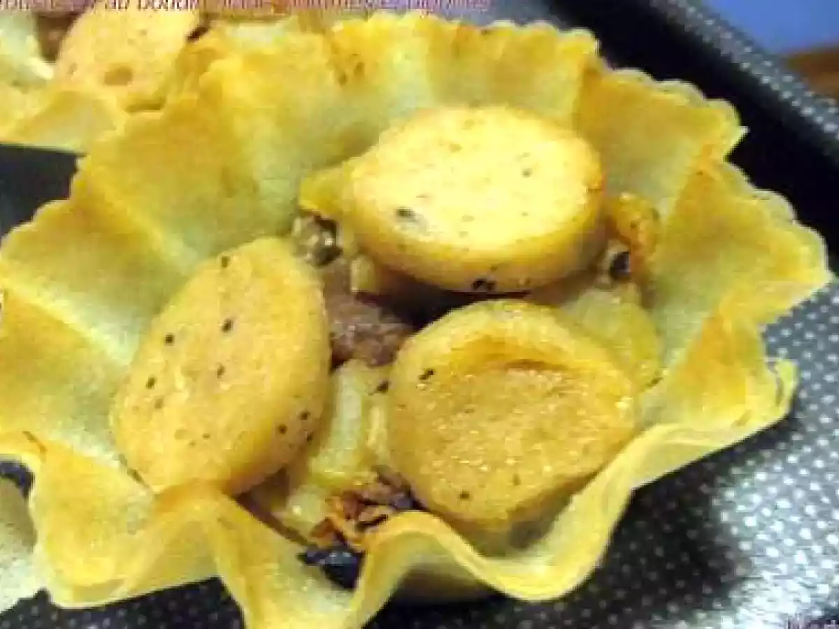 Croustillant au boudin blanc, pommes et oignons