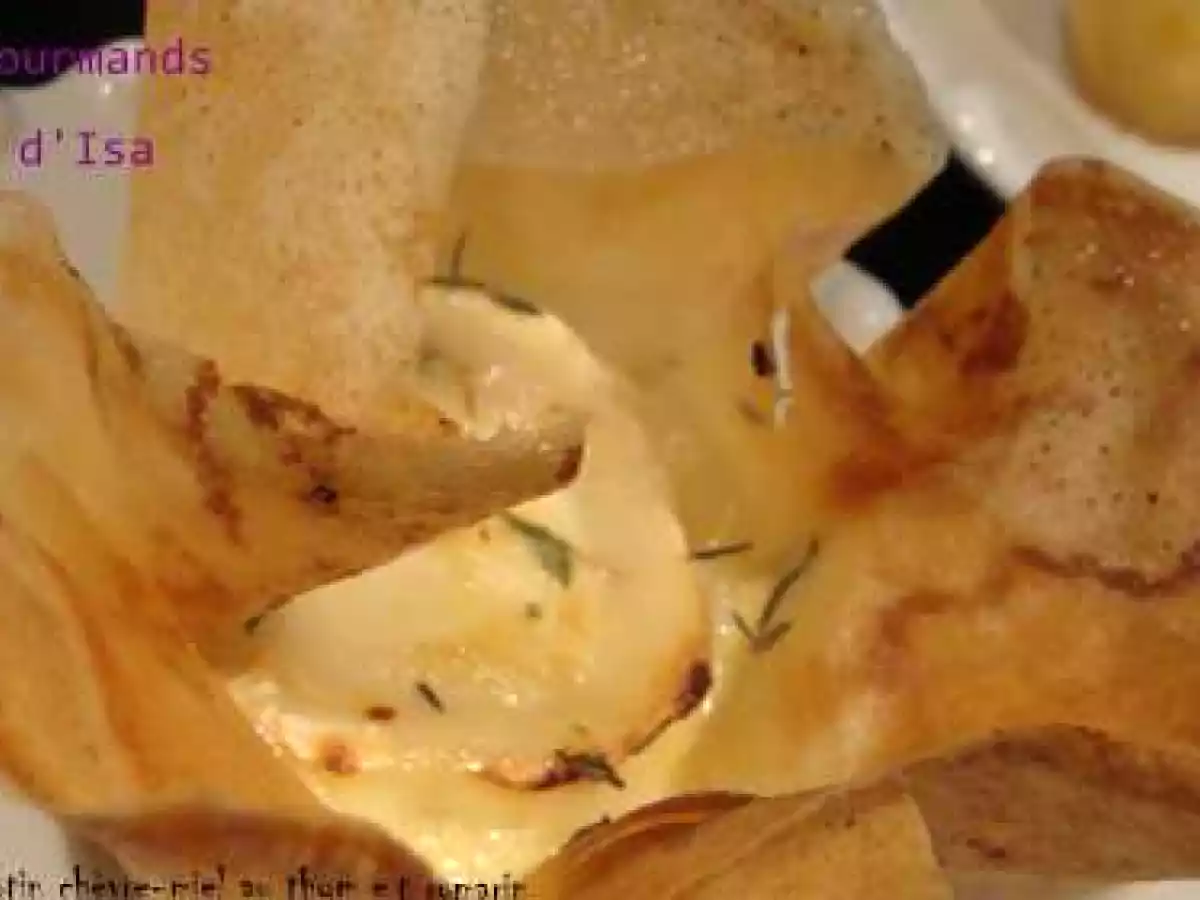 CROUSTILLANT CHEVRE ET MIEL AU THYM ET ROMARIN