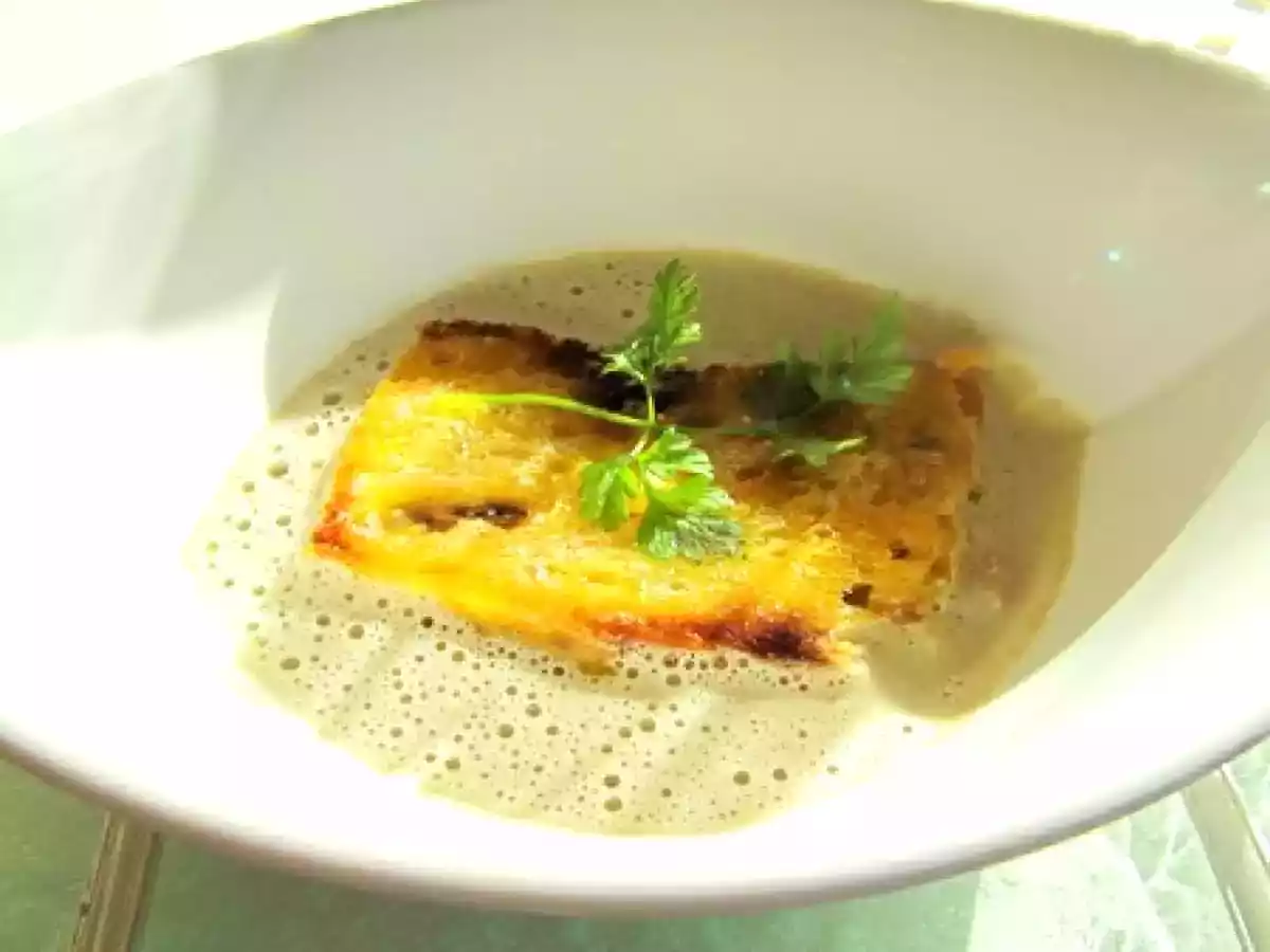 Croustillant de foie gras & ris de veau aux cèpes