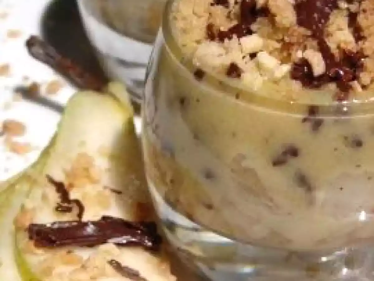 Crumble aux poires et crème d'amande