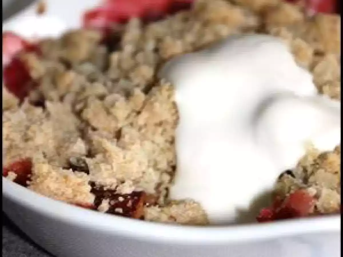 Crumble aux prunes et purée d'amande - photo 2