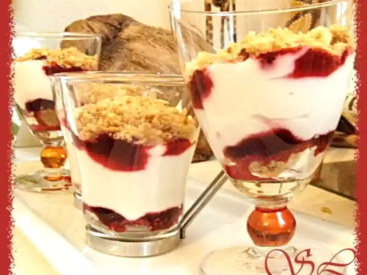 Crumble de fruits rouges sur lit de fromage blanc
