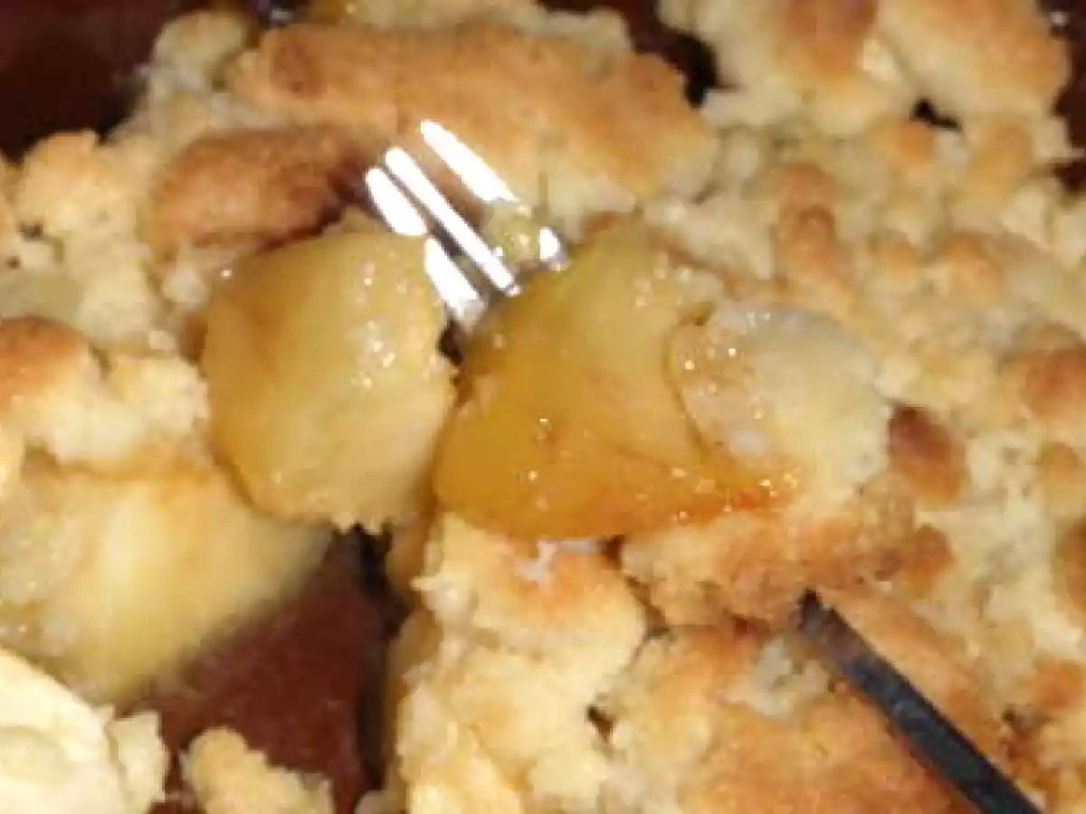 CRUMBLE DE POMMES AU CARAMEL AU BEURRE SALE