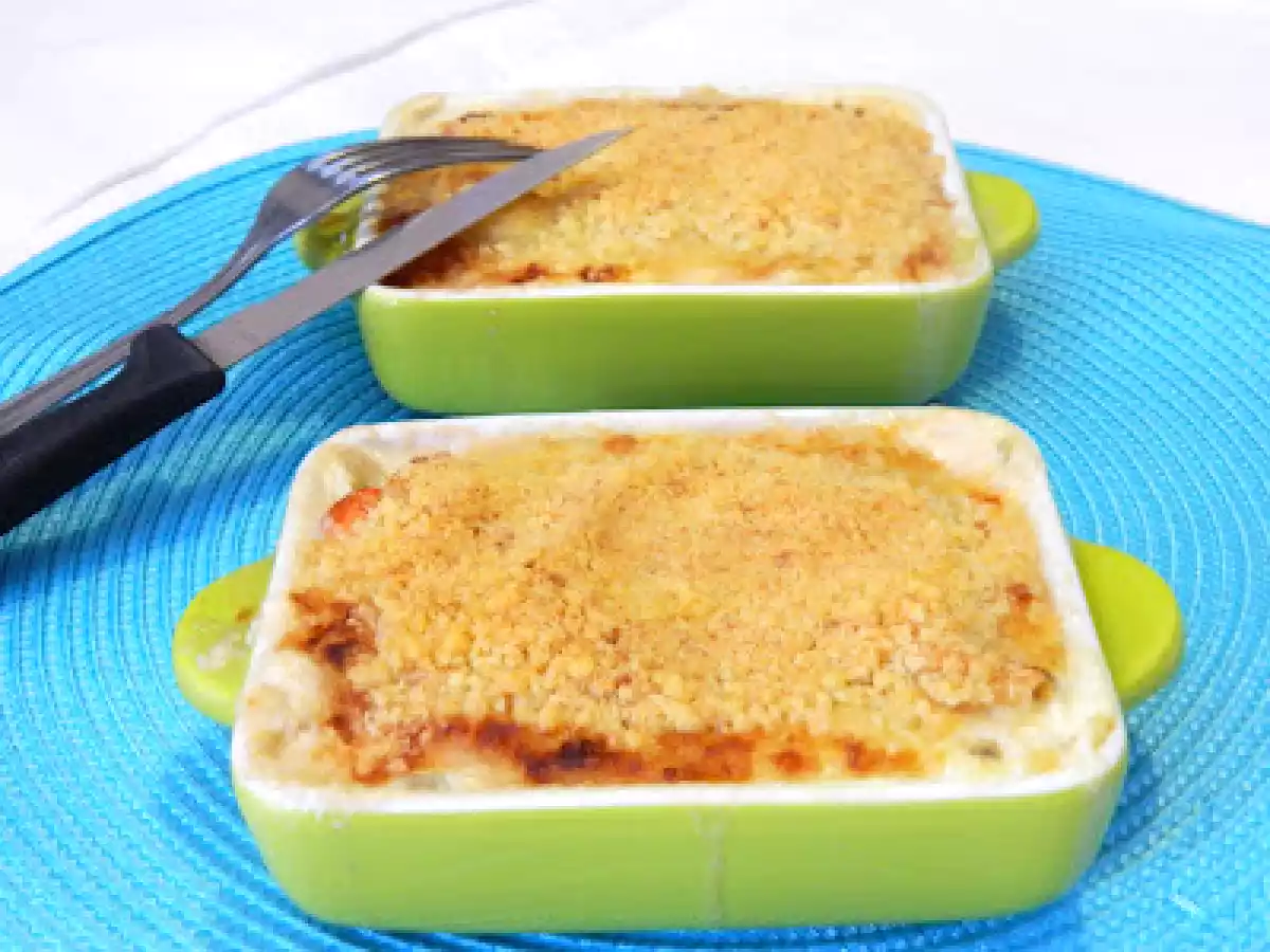 Crumble de St Jacques sur sa crème de poireaux.