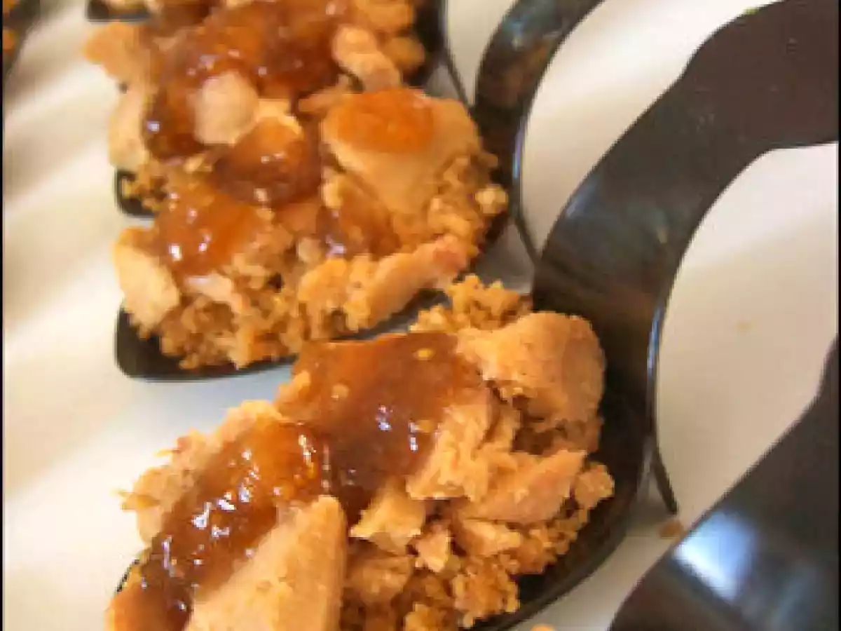 Crumble Noisettes, Foie Gras Et Figues En Cuillers Apéritives