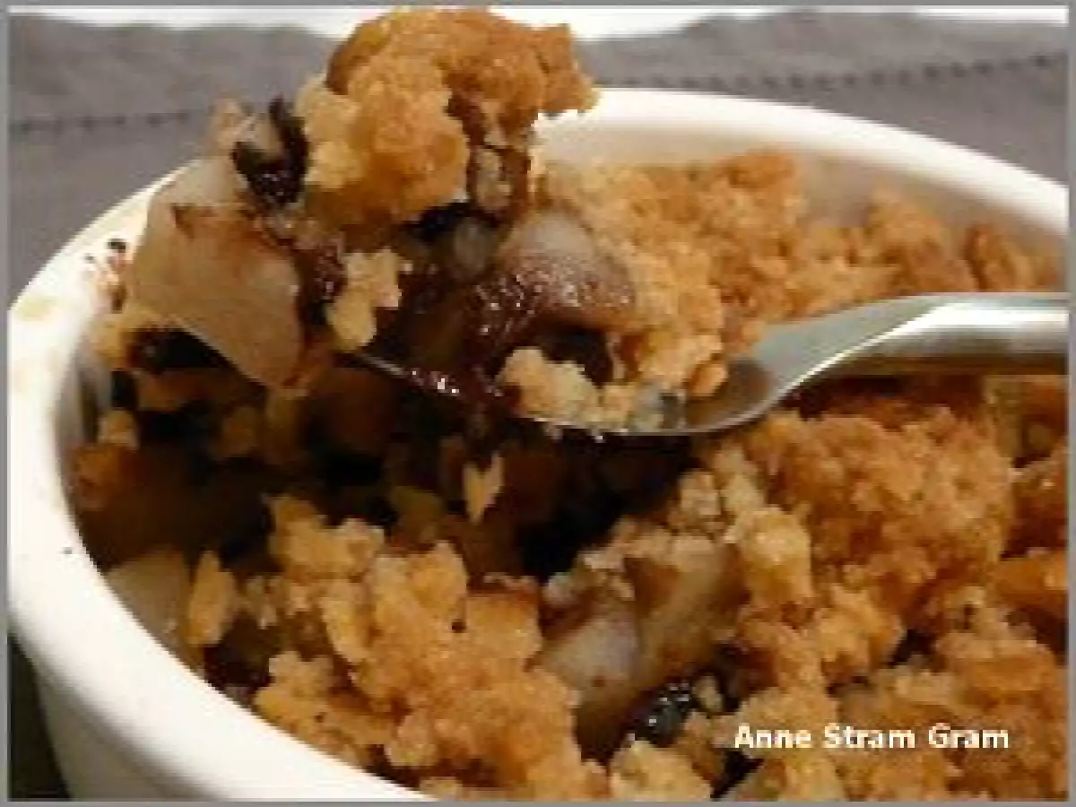 Crumble poire-chocolat aux petits beurres