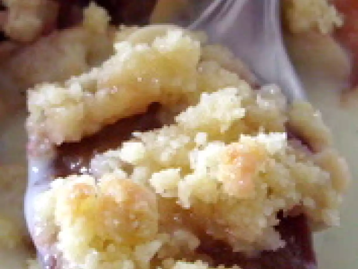 Crumble pommes-quetsches et amandes - photo 2