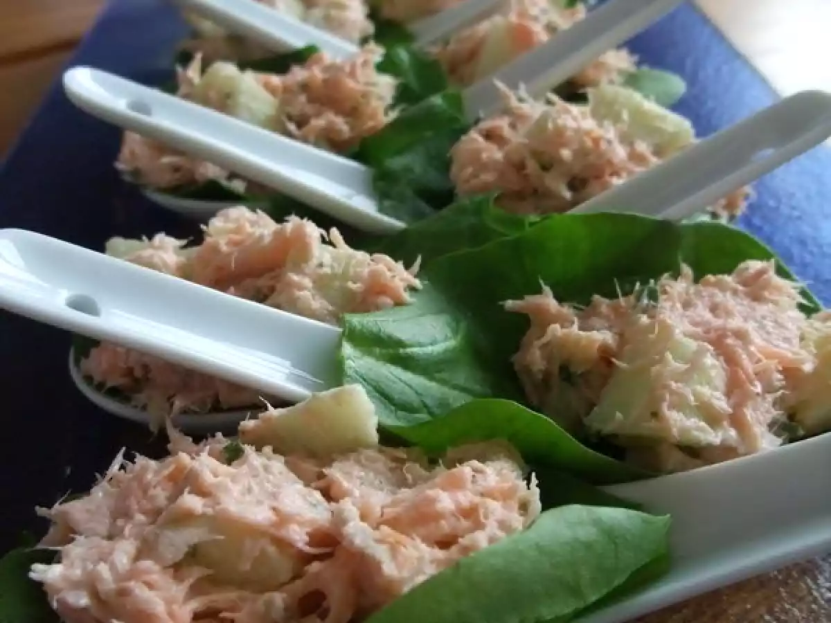 Cuillères de rillettes de saumon et pomme verte
