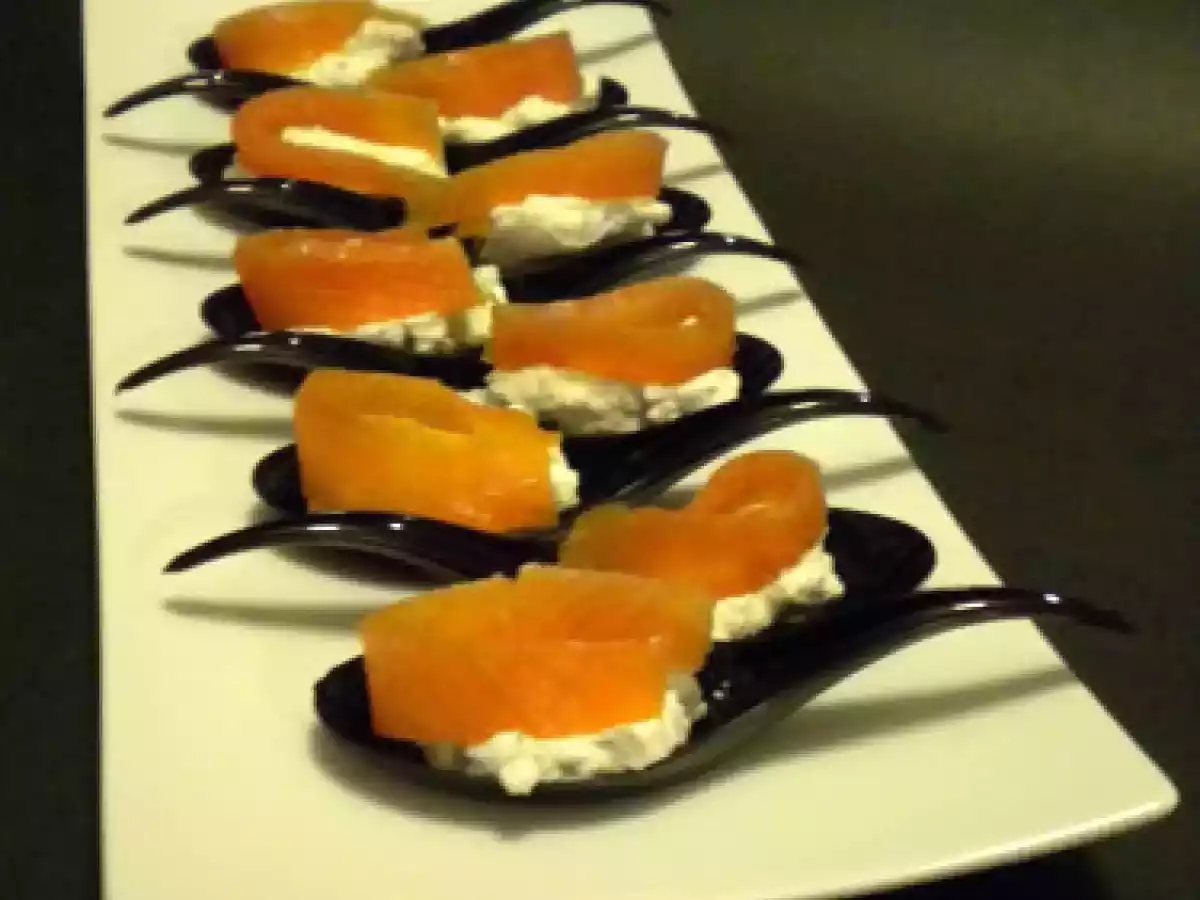 Cuillères saumon & chantilly à l'aneth