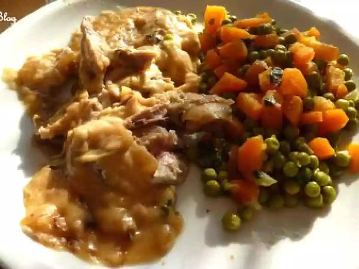 CUISSE DE DINDE AU CIDRE PETITS POIS CAROTTES