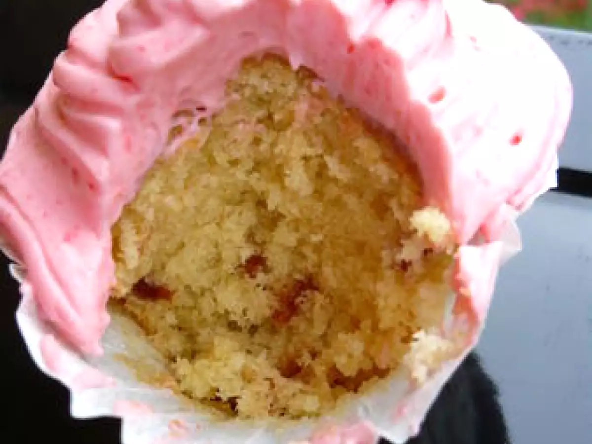 Cupcakes à la fraise séchée et glaçage Tagada - photo 2