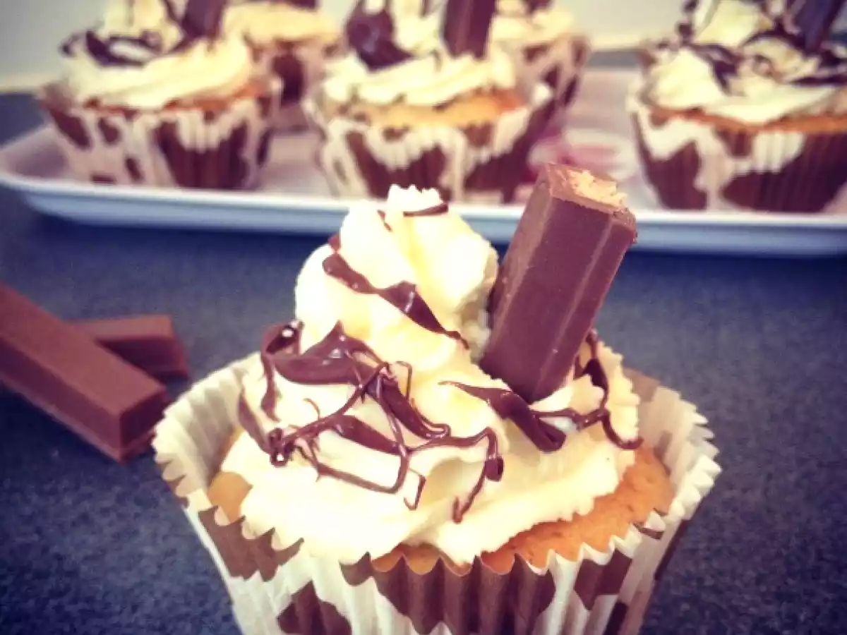 CUPCAKES KITKAT