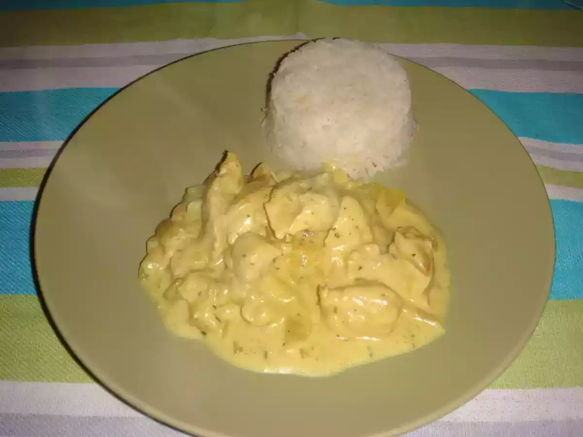 Curry de poulet et son riz créole